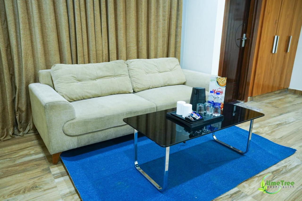 Lime Tree Hotel Near 32Nd Avenue Sector 29 คูร์เคาน์ ภายนอก รูปภาพ